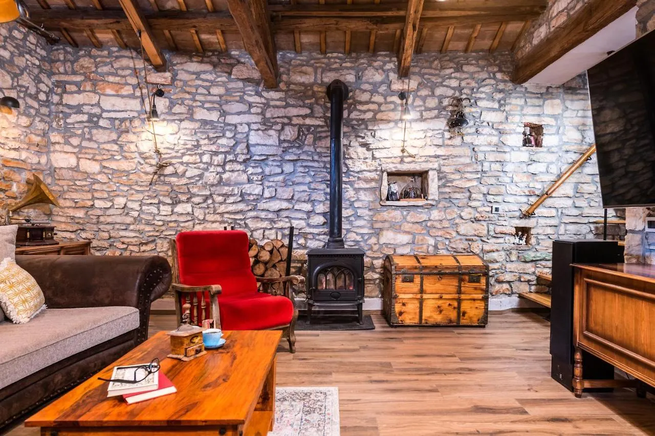 크르니카 Rustic Cozy House Pupy 빌라 크로아티아
