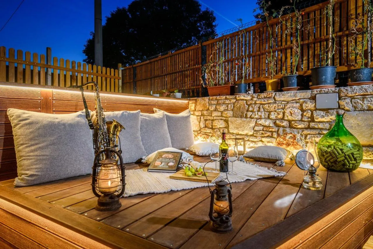 크르니카 Rustic Cozy House Pupy 빌라